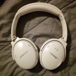 Bose Quiet Comfort Headphones 