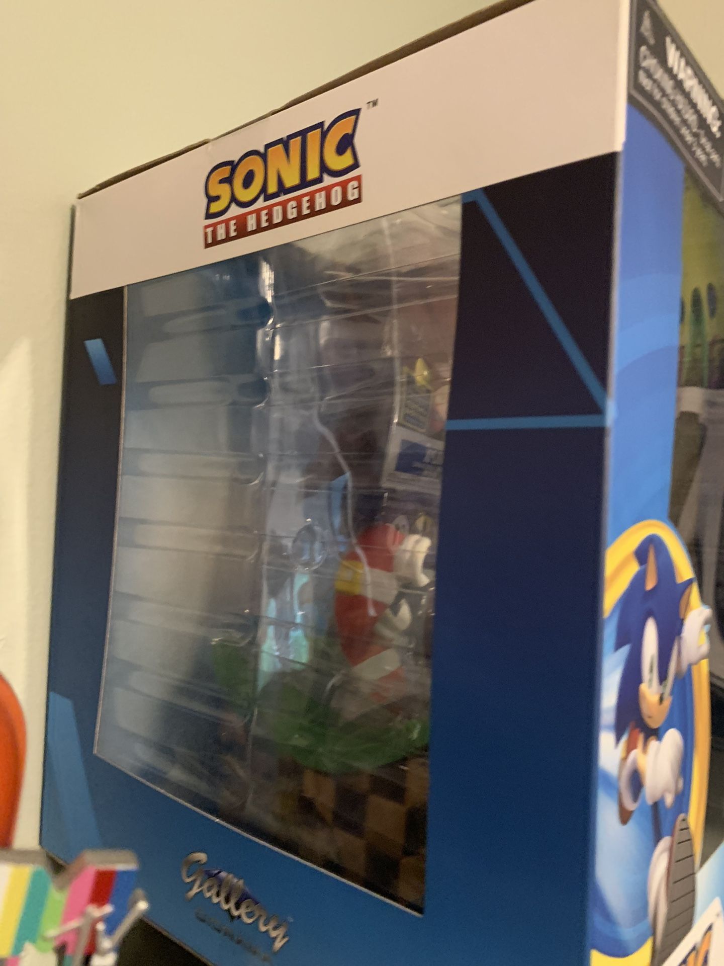 Sonic The Hedgehog Statue (Diamond Select)