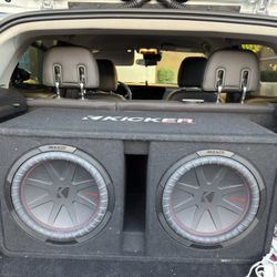 Kicker CompR 10” Dual Sub System + CXA800 Amp + LC2i Pro – CLEAN BASS 