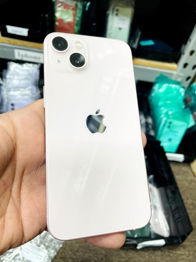 iPhone 13 White