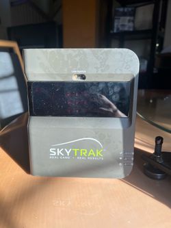Skytrak golf launch monitor