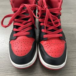 Youth Jordan 1 Mid