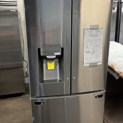 New Open Box Lg French Door Refrigerator In Stainless Steel 