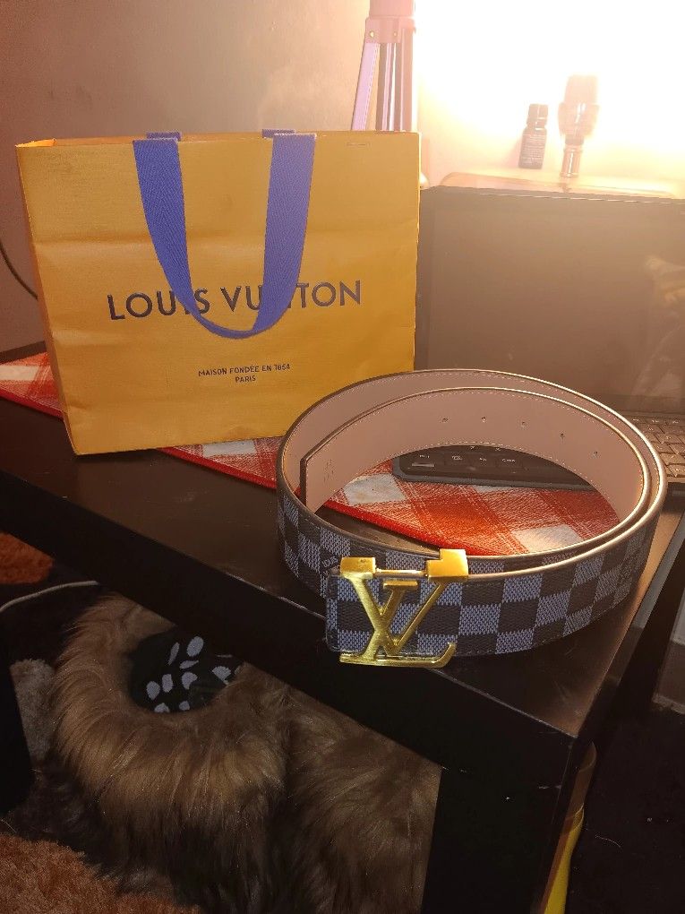 LOUIS VUITTON