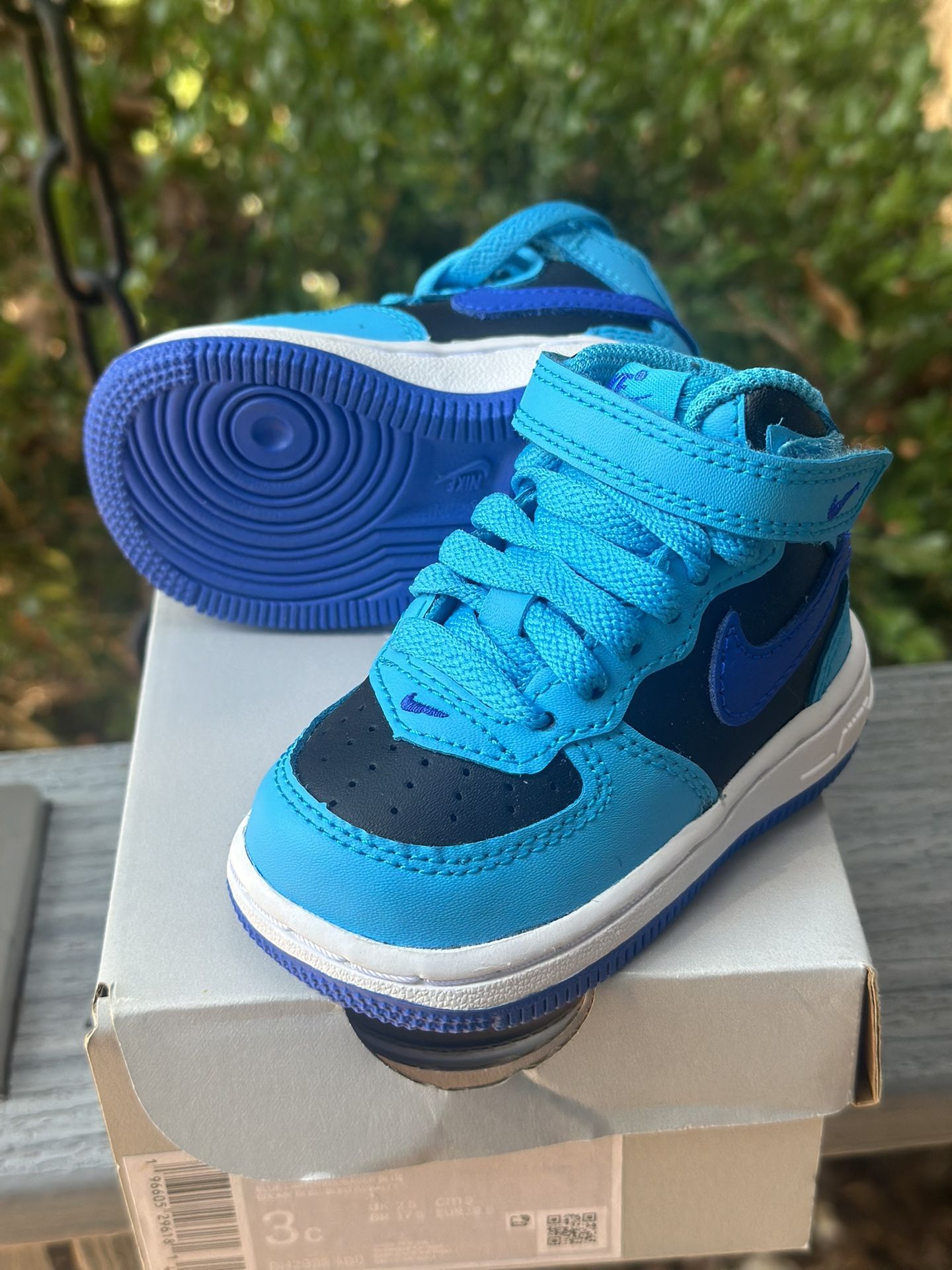 Size 4C Nike 