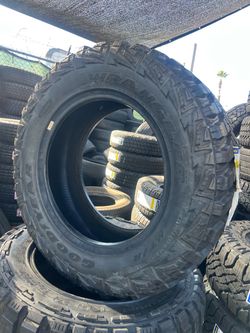 1 NEW Goodyear 35x12.50R20 LT Installation Included