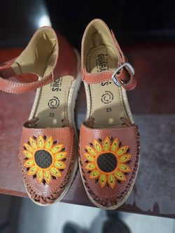 Zapatos de piel.