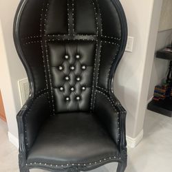 Black Chair 850