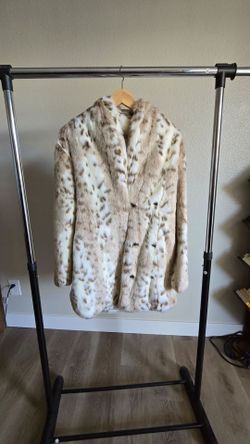 SpiritHoods Siberian Snow Leopard Faux Fur Coat Size XS