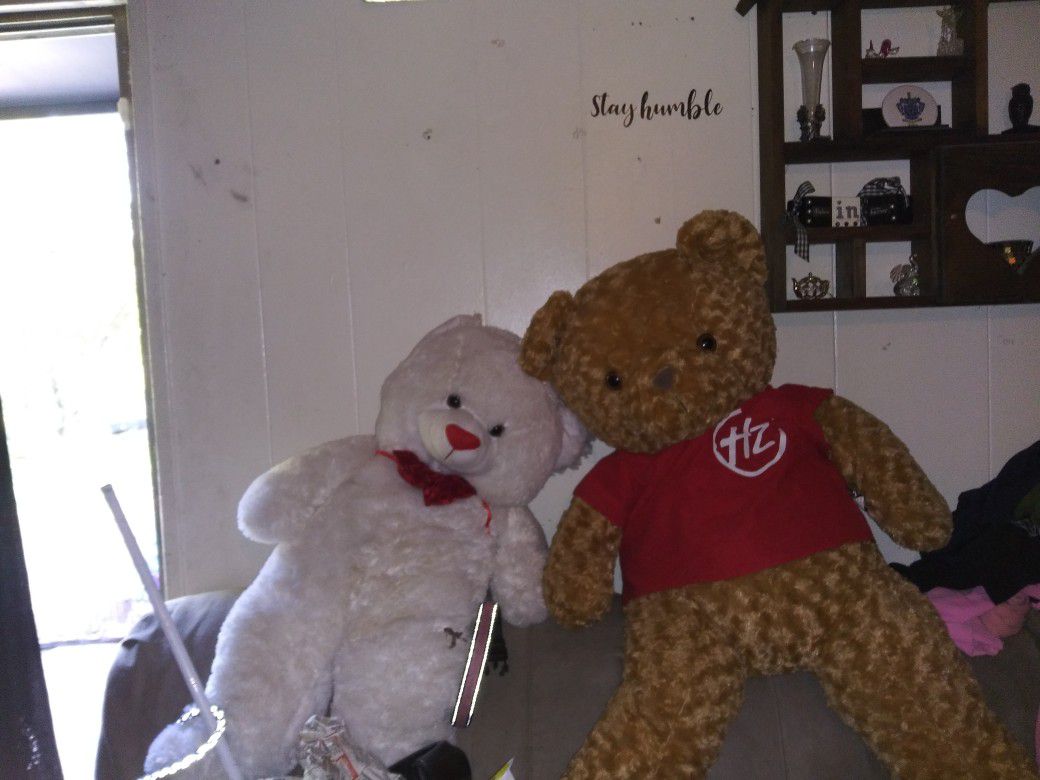 Two huge teddy bears