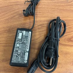 OEM AC Adapter 16V 2.5A Fujitsu