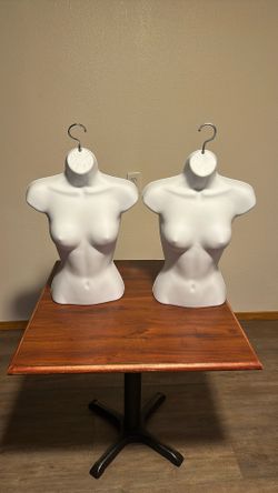 Mannequin Female Bust