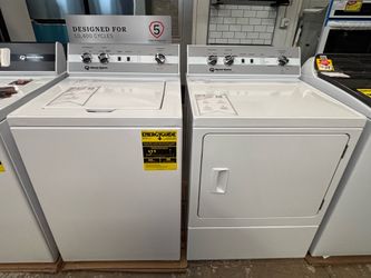 SALE! BRAND NEW Speed Queen Washer and Gas Dryer Set!