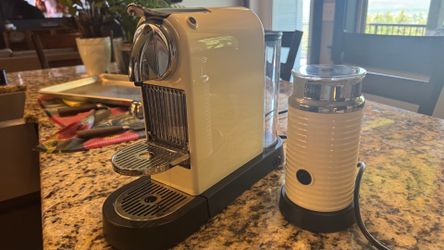 Citiz Nespresso and milk frother