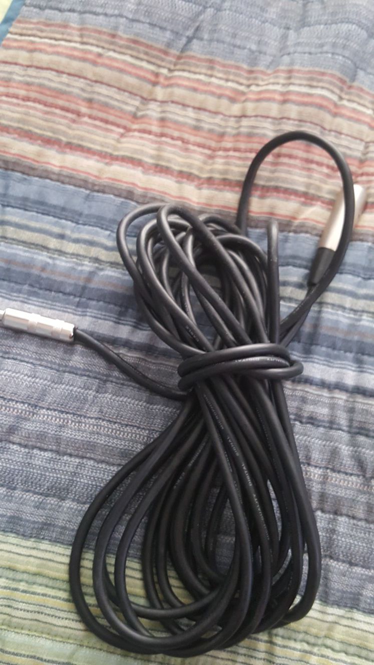 Speaker cable / mic cord