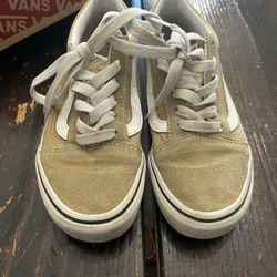 Boy’s Vans Youth Size: 2 