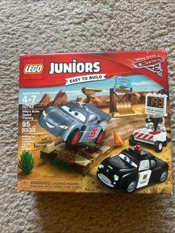 LEGO Juniors Disney Cars 3 Willy's Butte Speed Training