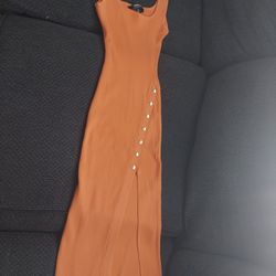 Cute Peach Fitted Dress, $5 Dlls