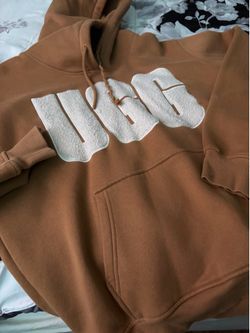Ugg sweater size large no flaws no stains !!