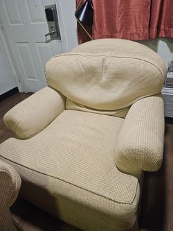 Free sofas an couch