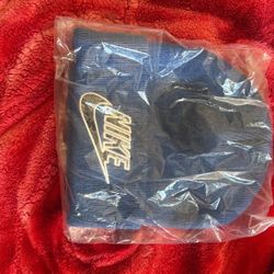 Supreme Nike Beanie 