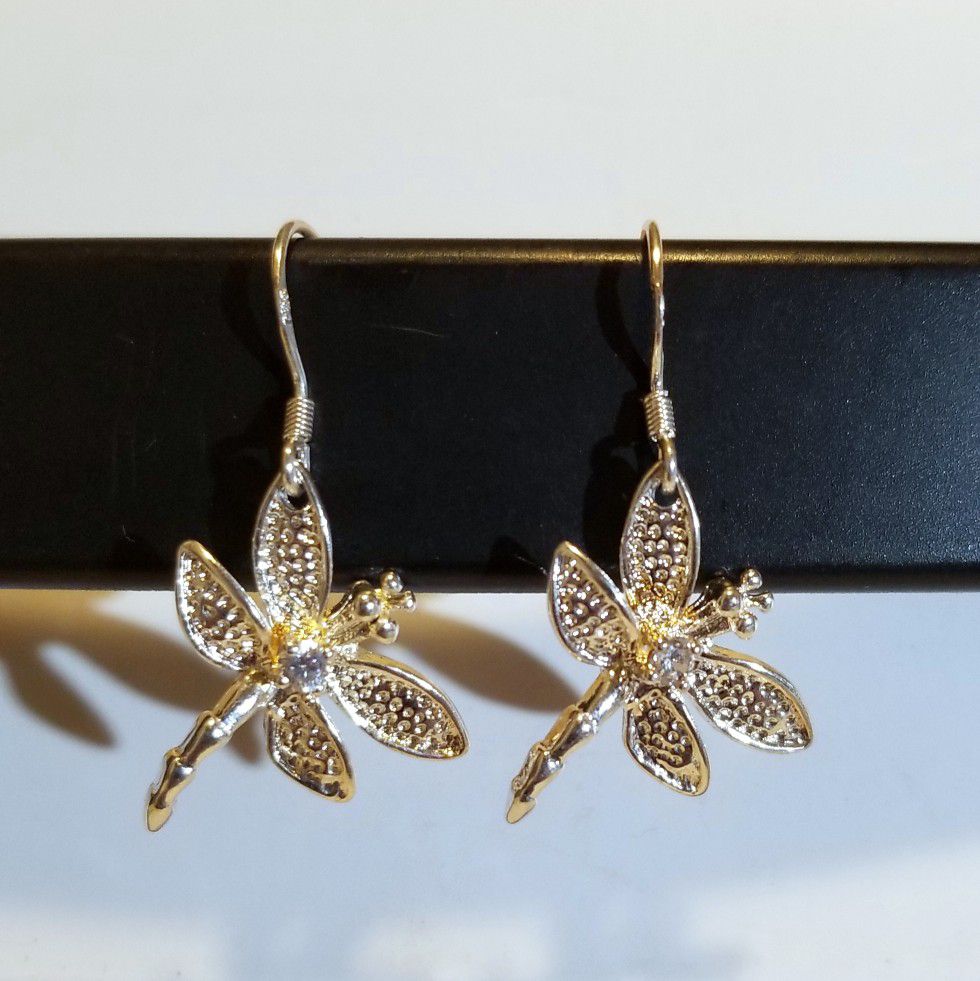 Dragonfly 925 Sterling Silver Boutique Dangle Hook Earrings