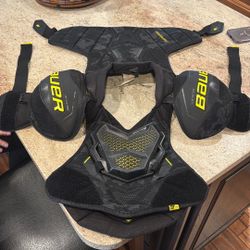 Bauer Supreme 3S Shoulder pads
