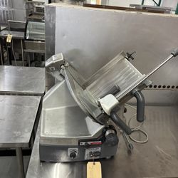 Hobart slicer 2912
