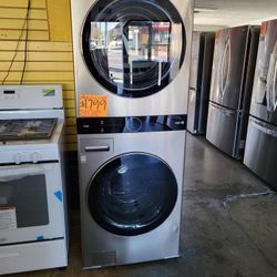 LG Studio WashTower Single Unit Front Load Washer 5.0 Cubic Feet Dryer 7.4 Cubic Feet WO5