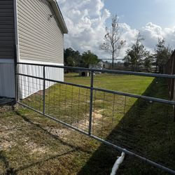 Watchman Galvanized Wire Mesh Gate 16’ $150.00