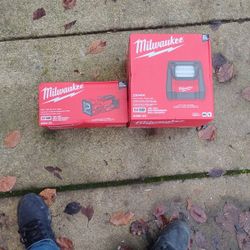 Milwaukee M18 Led Search Light and Rover Flood Light