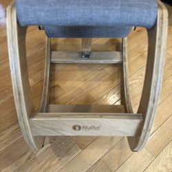 Nypot Ergonomic Kneeling Chair