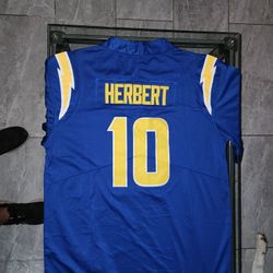 Chargers Herbert Medium