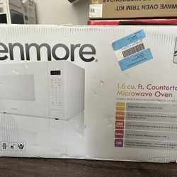 Kenmore Microwave Oven 