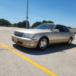 2000 LEXUS Ls400 Gold Edition