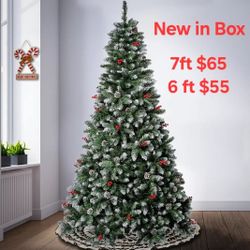Brand New In Box! 6ft & 7ft Flocked Christmas Tree With Berries & Pines Arbol De Navidad Indoor Outdoor Holiday Decor