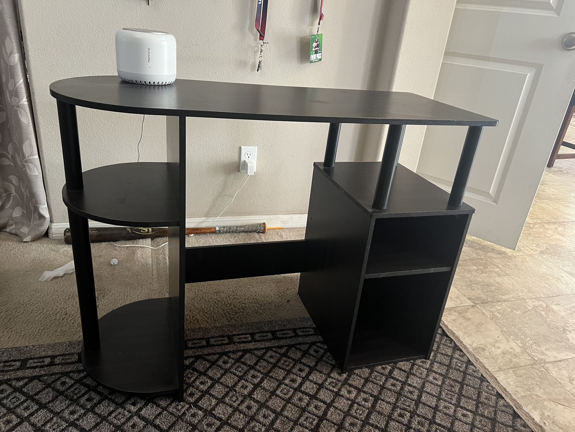 Table | TV Stand | Desk