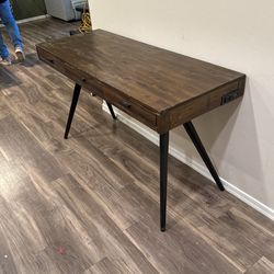 Table /desk