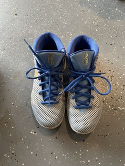 Nike Basketball Shoes Size 10