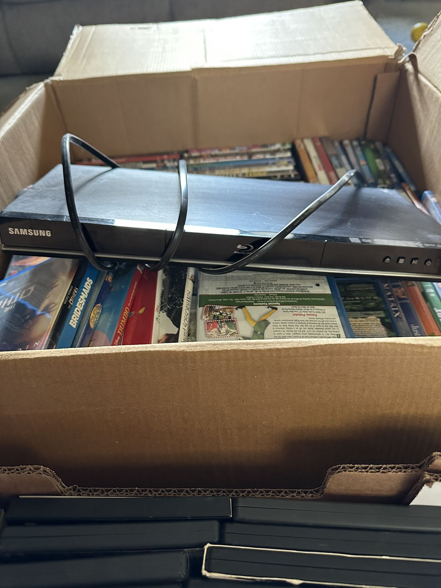 DVD/Blue-ray with Blue-ray player
