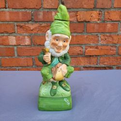Vintage Decanter 1975 Hoffman Distilling Co Lucky Series Leprechaun Musical 