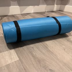 Thick Yoga Mat With Carrying Strap