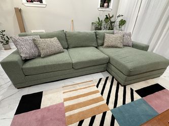 Sofa With Chaise