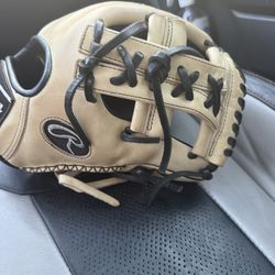 Rawlings Heart of the Hide 11.75 infielders glove