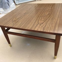 VNTG MCM Mid Century Modern square coffee table 30” x 30” x 16” h