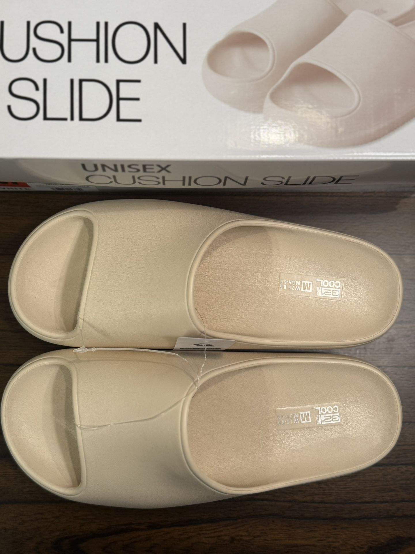 Size 7.5 Unisex ( Men and Women) Cushion Slide Summer Sandals