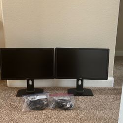 Dual 23in Adjustable Height Dell IPS Monitor And Docking Station 