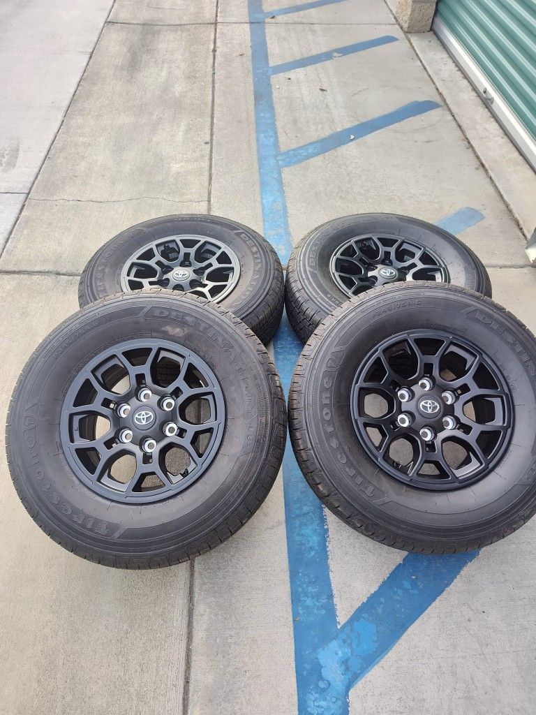 Toyota OEM Wheels And Tires 16x7+25 6x139.7