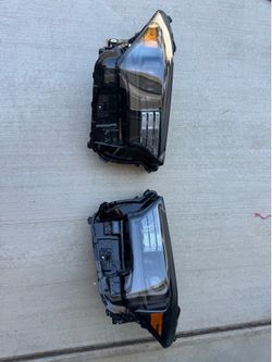 OEM 2025 Toyota Tacoma led head lights