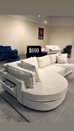 $200 off!!! Black or beige color 118” long sectional